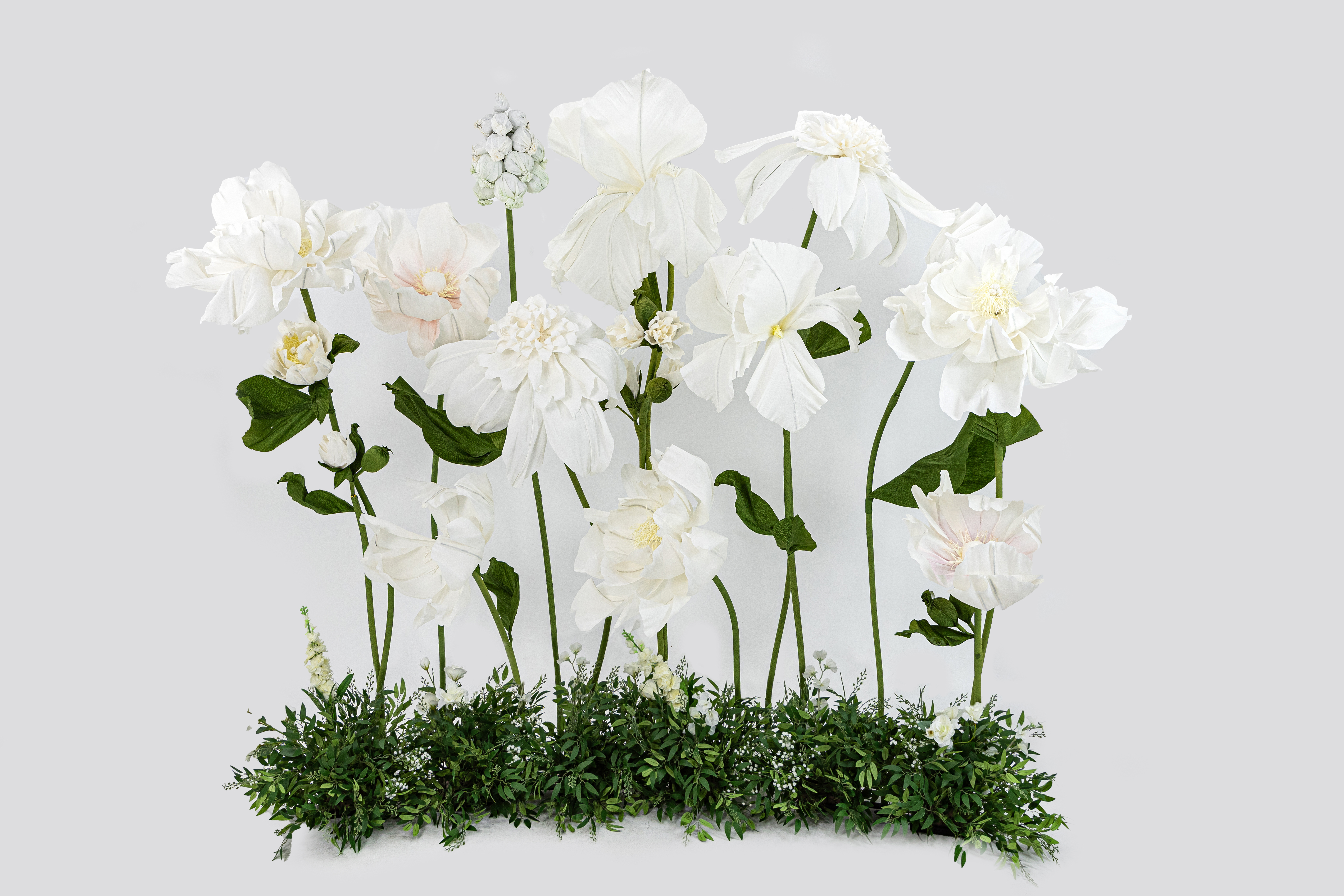 Classic White Giant Flowers Set
